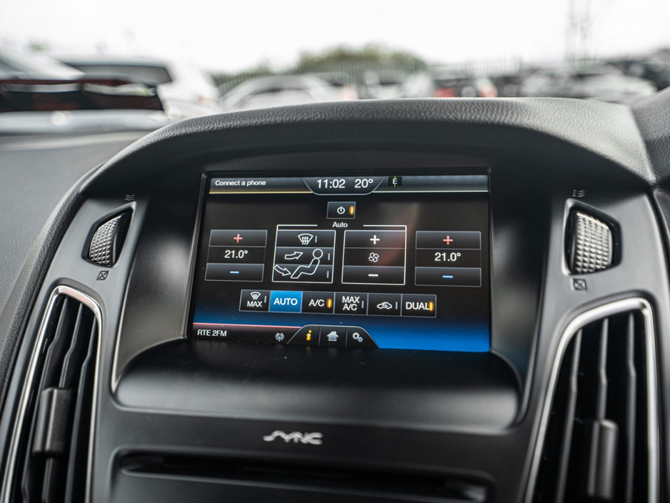 2016 Ford Focus - image 21