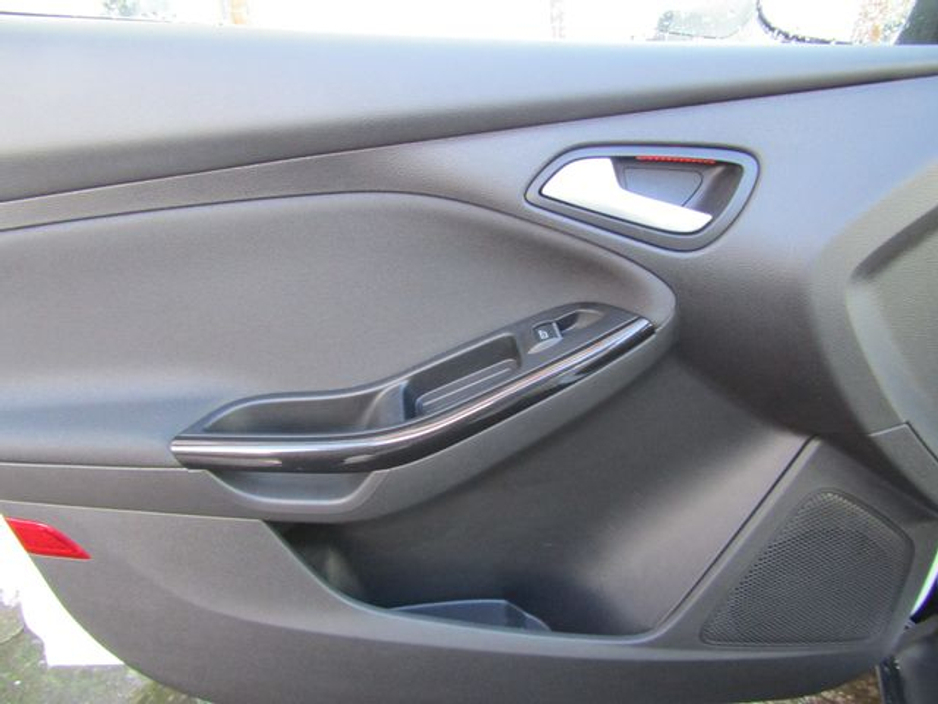 2018 Ford Focus Titanium 1.0 125PS 6SPD 4DR €13,950