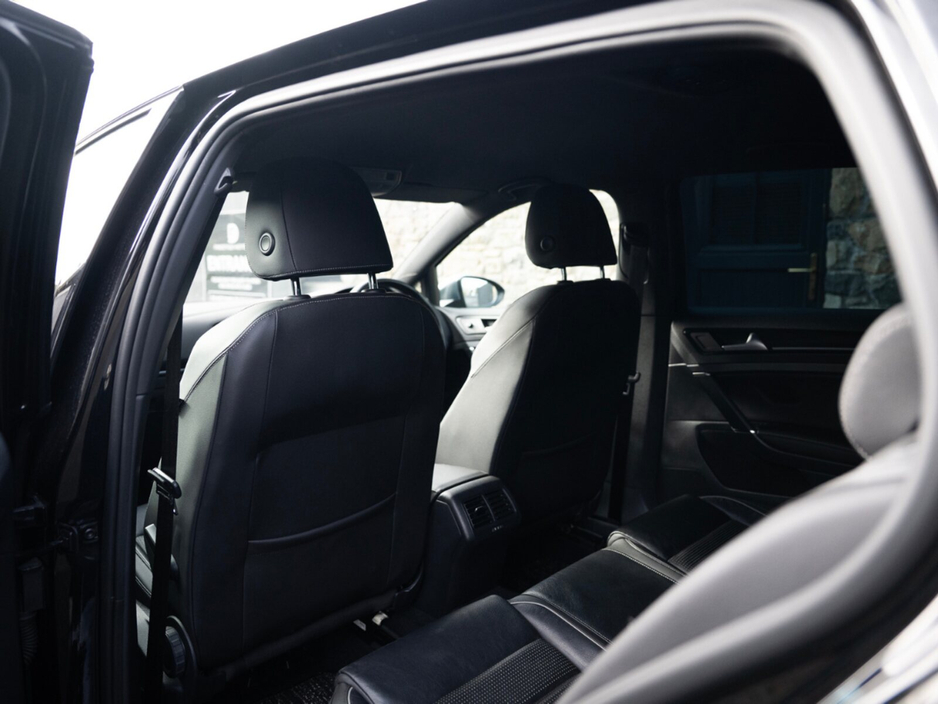 2018 Volkswagen Golf - image 25