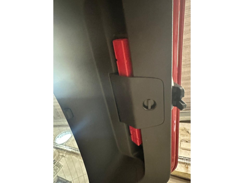 2015 Volkswagen Golf - image 9