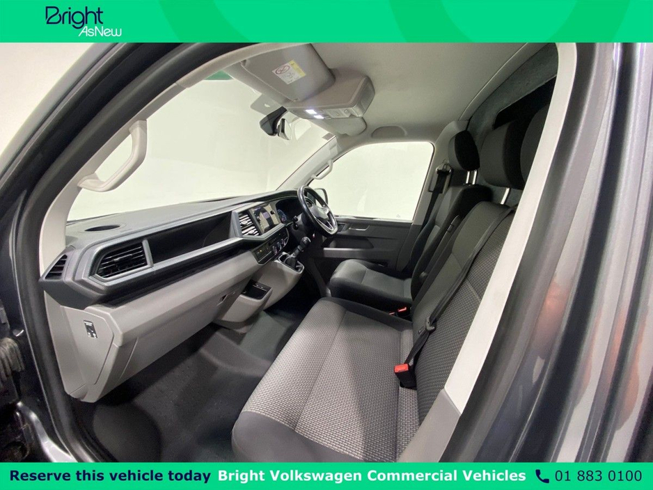 2022 Volkswagen Transporter - image 16