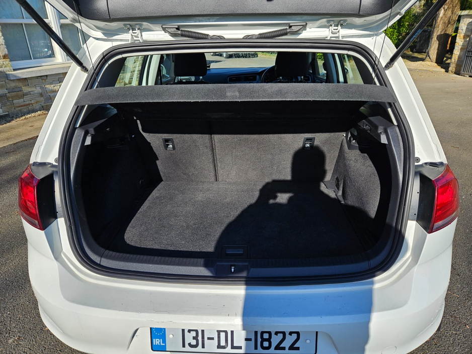 2013 Volkswagen Golf - image 6