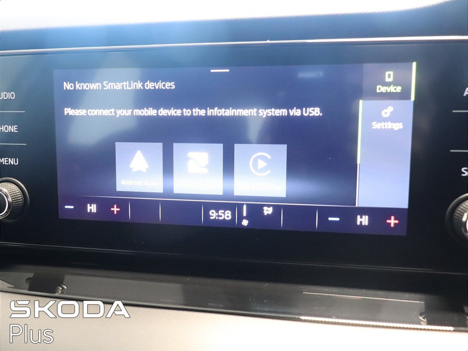 2023 Skoda Octavia - image 17