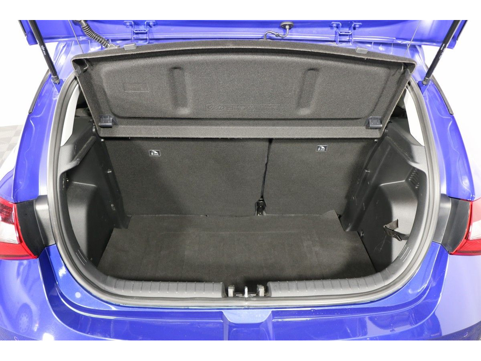 2023 Hyundai i20 - image 8