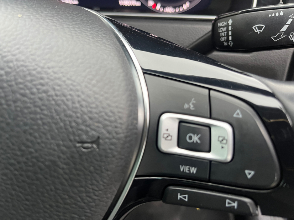 2019 Volkswagen Golf - image 16