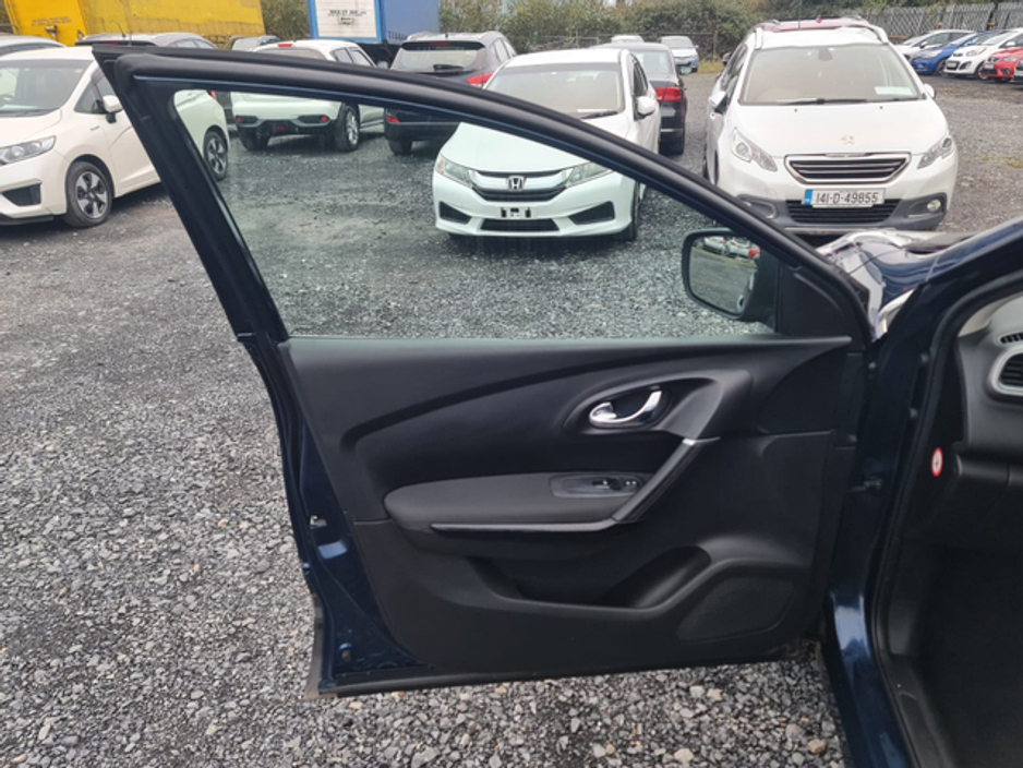 2016 Renault Kadjar - image 8