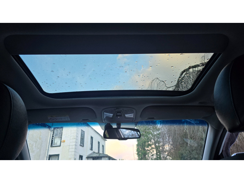 2015 Kia Optima - image 14