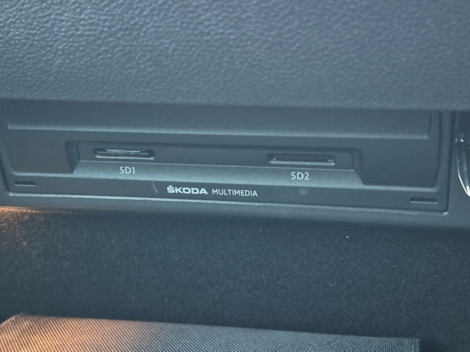 2019 Skoda Karoq - image 29