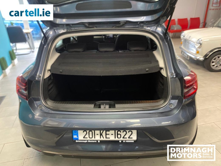 2020 Renault Clio - image 10