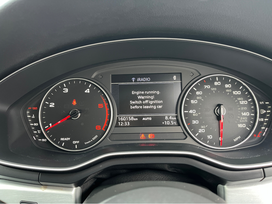 2017 Audi A4 - image 5