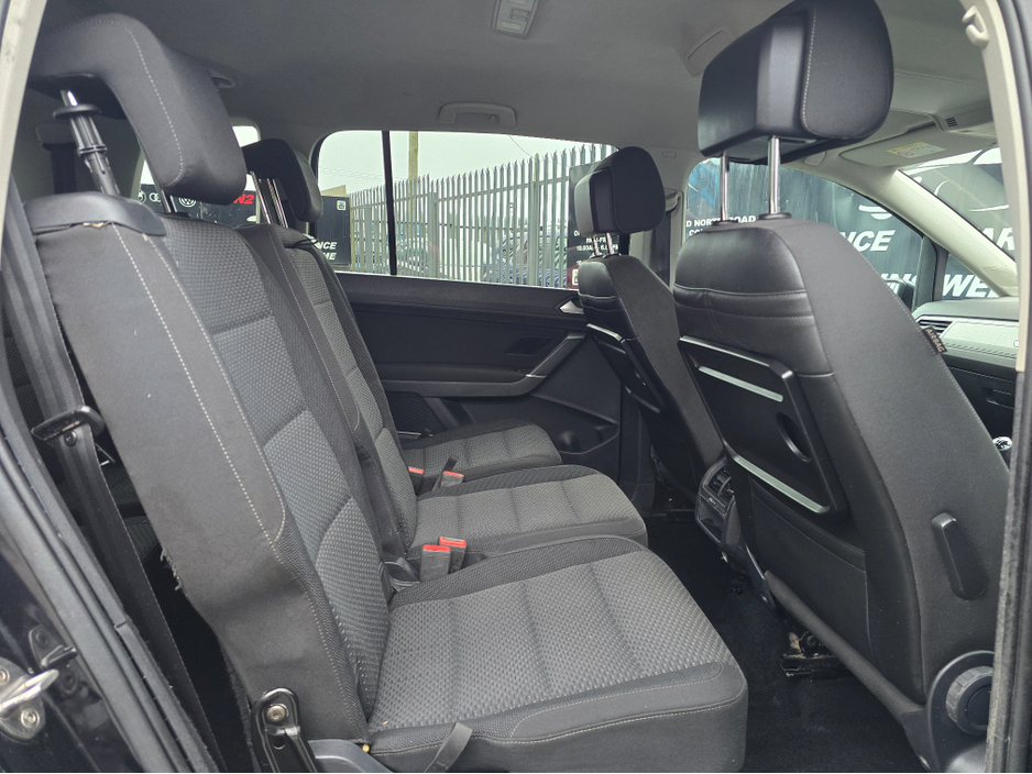 2016 Volkswagen Touran 1.6 TDI SE BLUEMOTION 110PS 5DR €11,950