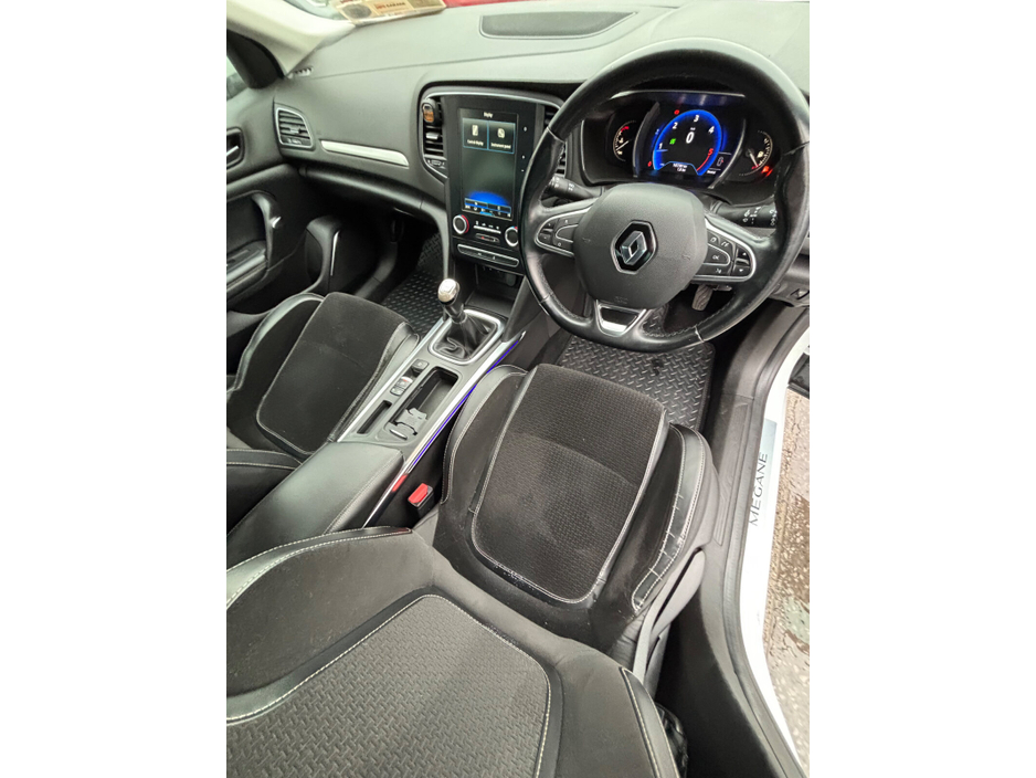 2017 Renault Megane 1.6 dCi 130 SIGNATURE €9,250
