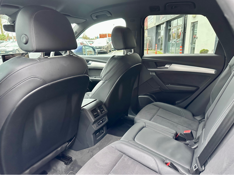 2023 Audi Q5 ++LOW KM++ TFSIe 50 QUATTRO  S LINE €49,950
