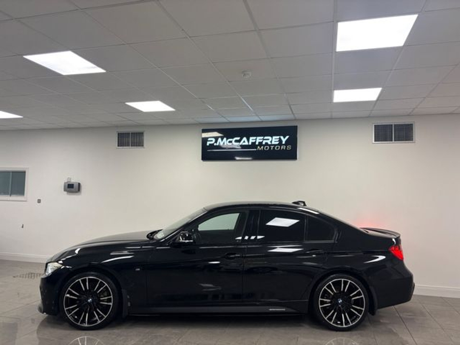 2018 BMW 3 Series - image 2