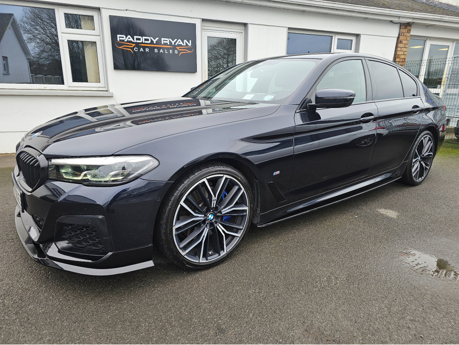 2021 BMW 5 Series - image 5