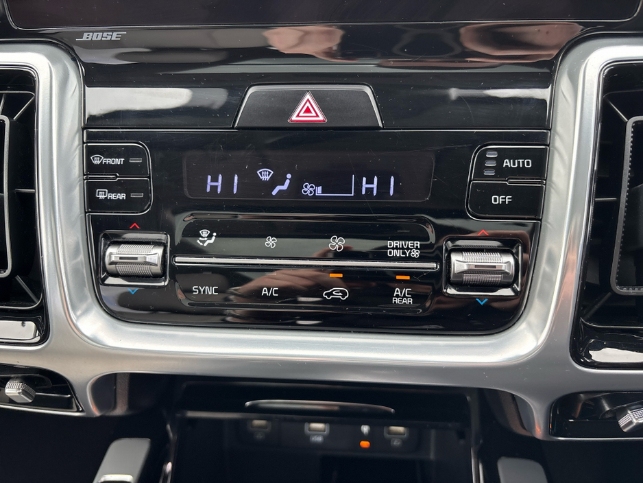 2022 Kia Sorento - image 17