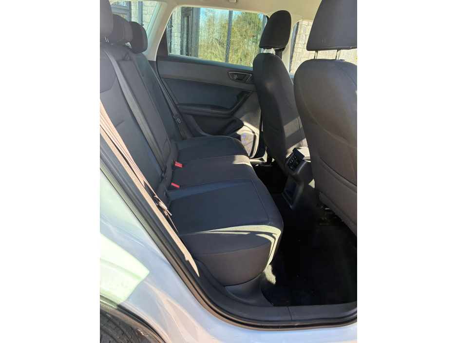 2017 SEAT Ateca - image 2