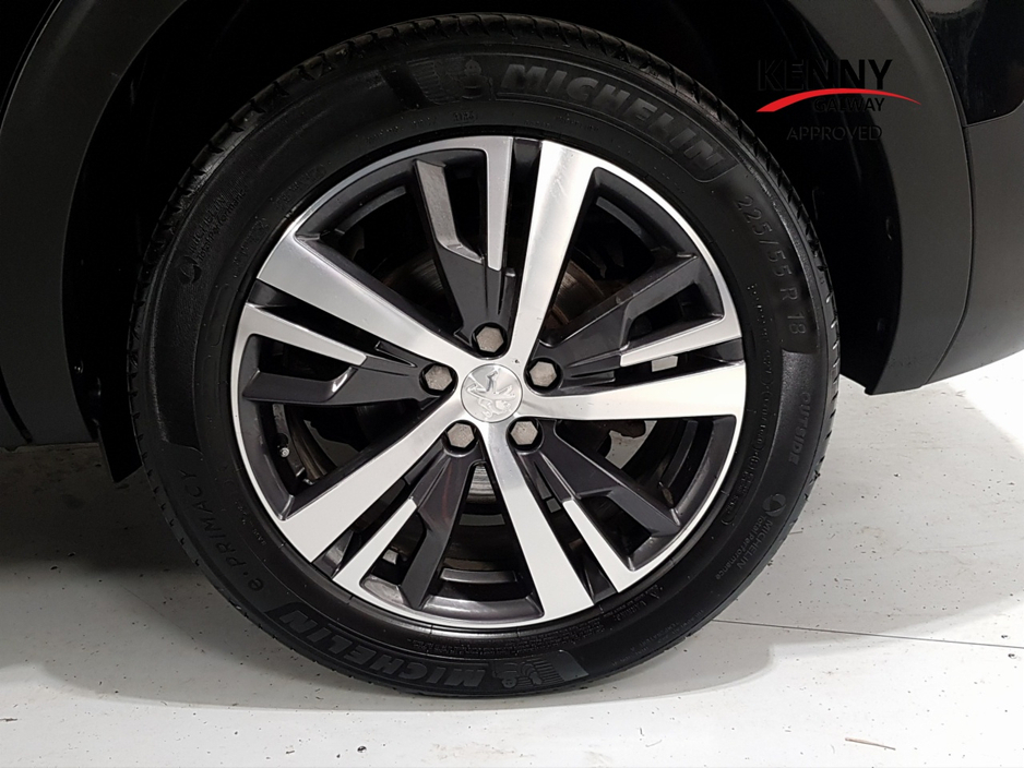 2024 Peugeot 5008 - image 15