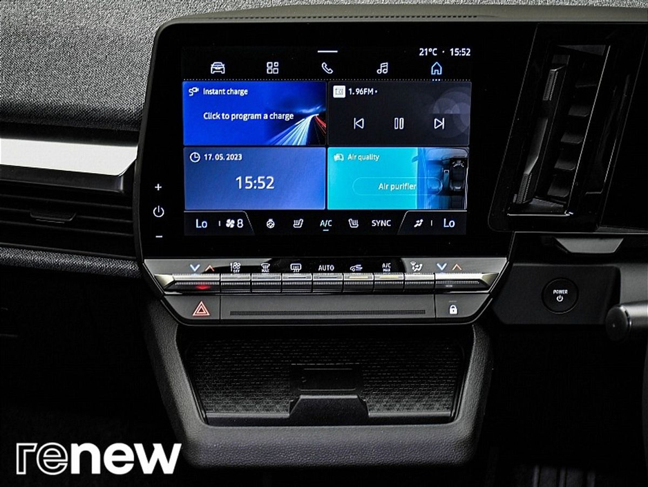2023 Renault Megane E-Tech - image 34