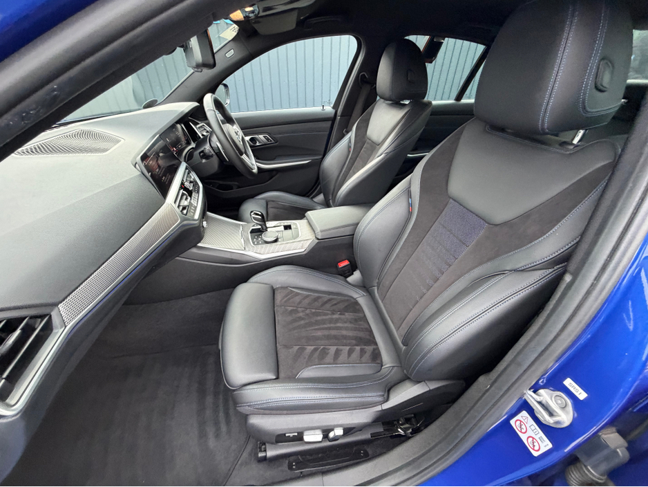 2020 BMW 3 Series - image 44