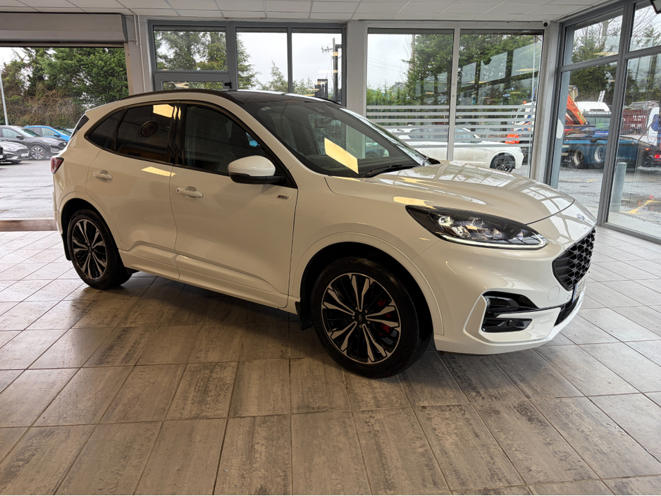 2022 Ford Kuga ST LINE X PHEV PAN ROOF €25,900