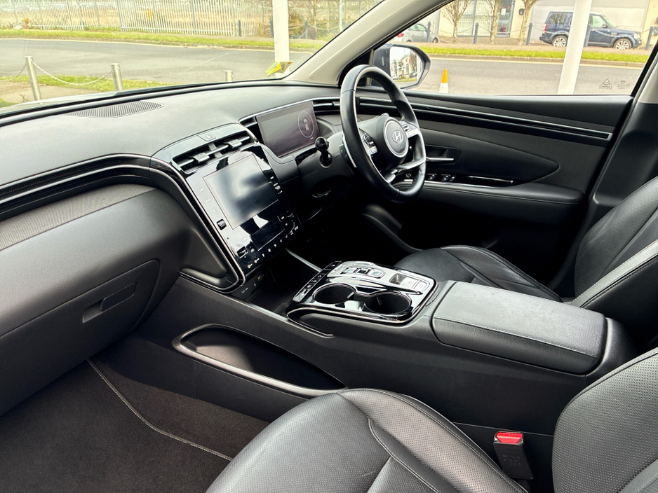 2022 Hyundai Tucson - image 2