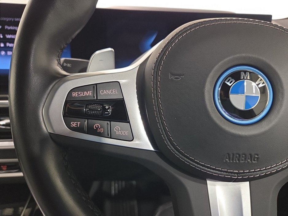 2023 BMW X5 - image 17