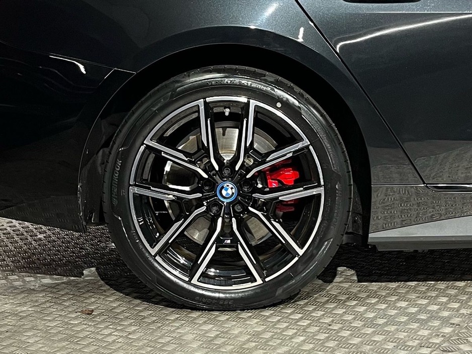 2024 BMW i4 M-Sport Edrive35 286BHP - Reversing Camera - Sat Nav - Climate Control - Heated Seats - Keyless Start - Apple CarPlay/Android Auto €43,950