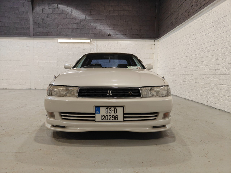 1993 Toyota Chaser - image 2