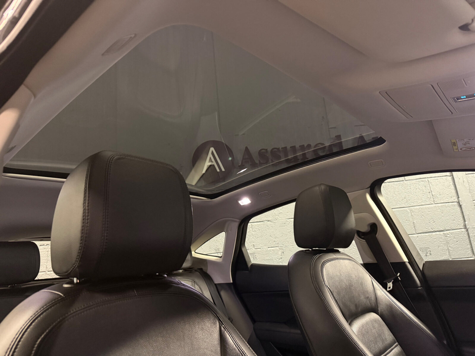 2020 Jaguar E-Pace - image 10