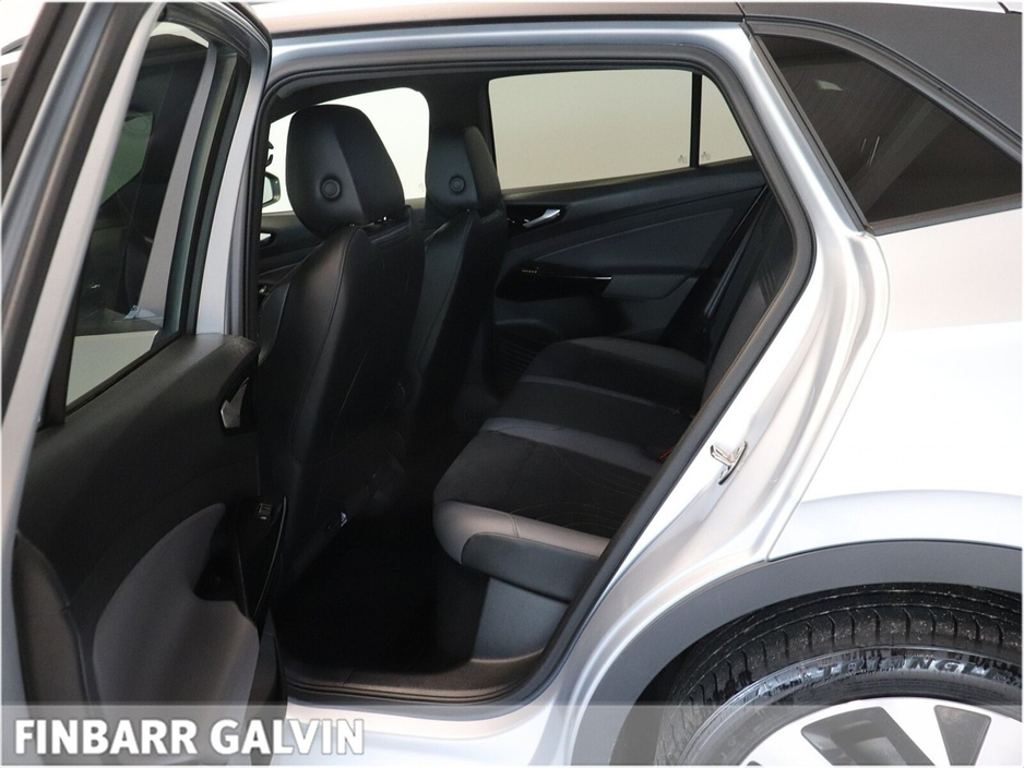 2023 Volkswagen ID.4 - image 11