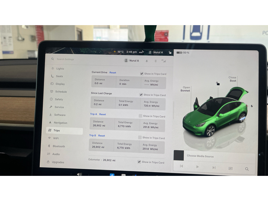 2024 Tesla Model S - image 10