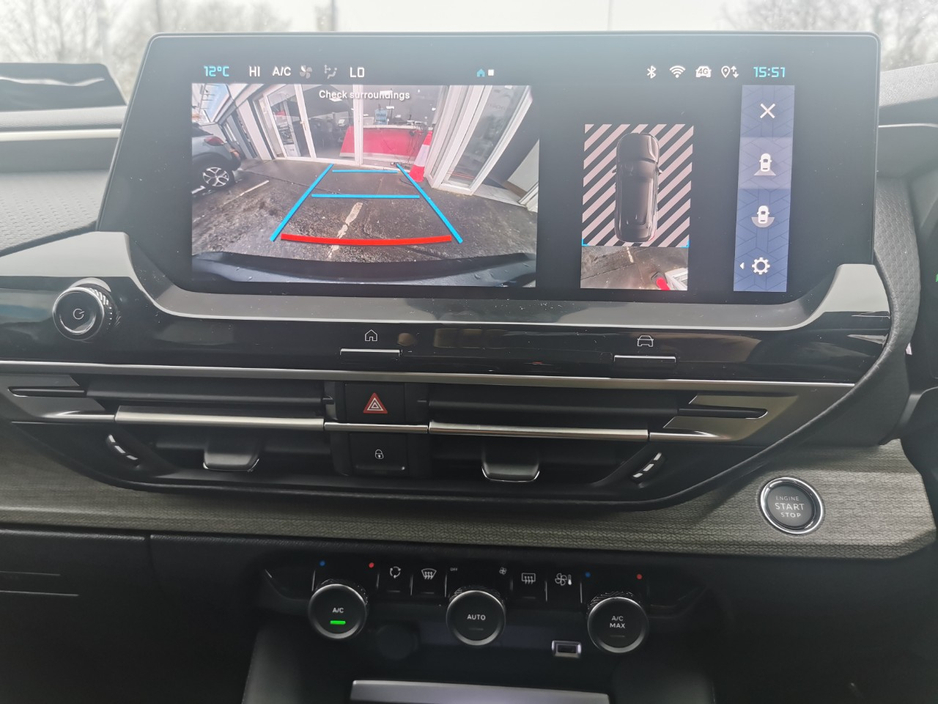 2023 Citroen C5X - image 2