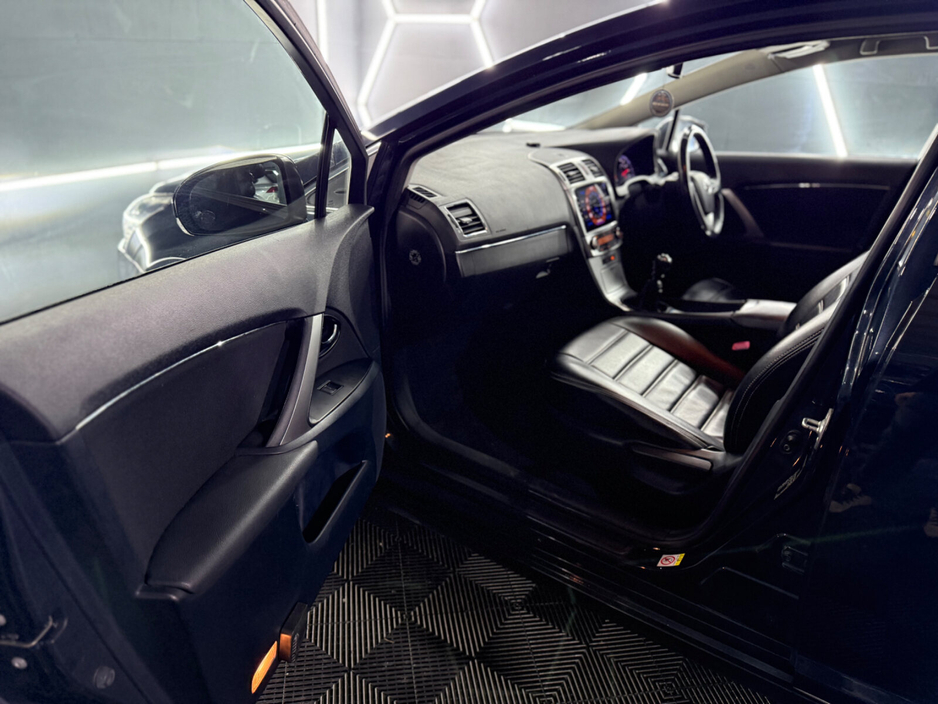 2013 Toyota Avensis 2.0 D-4D 125 BHP Terra €6,500