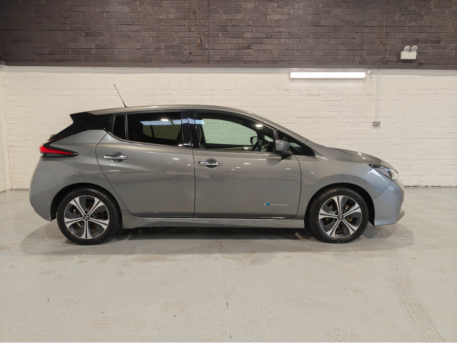 2019 Nissan Leaf - image 4