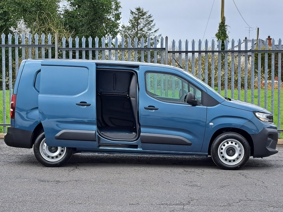 2026 Opel Combo - image 4
