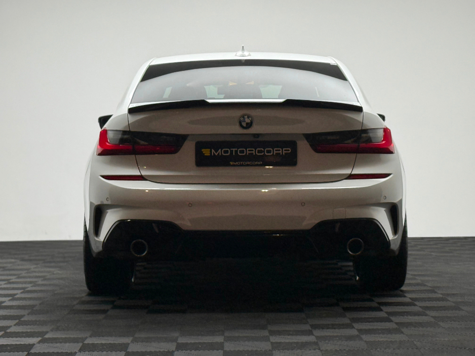 2019 BMW 3 Series 320D M SPORT €27,990