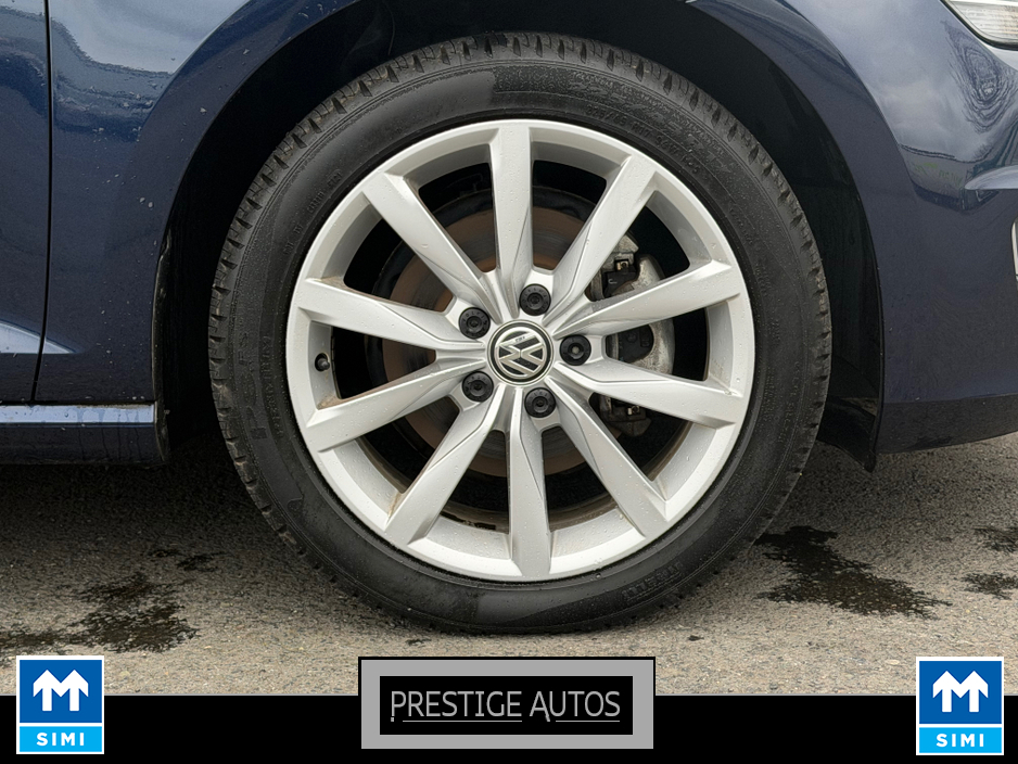 2014 Volkswagen Golf - image 32