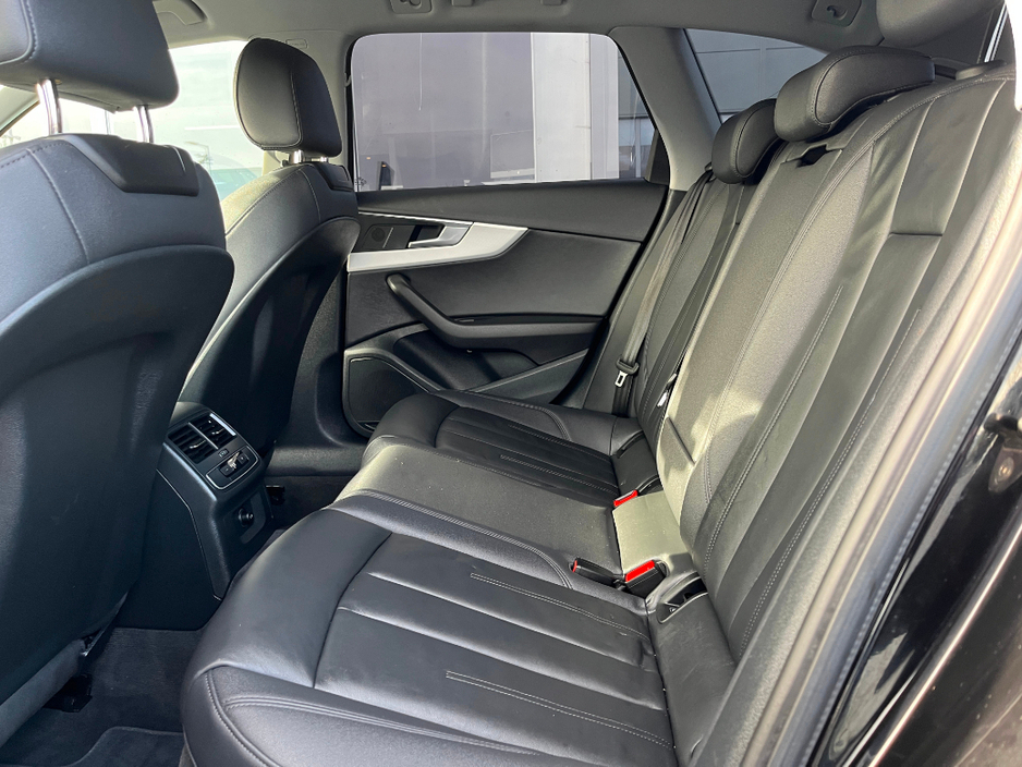 2023 Audi A4 - image 6