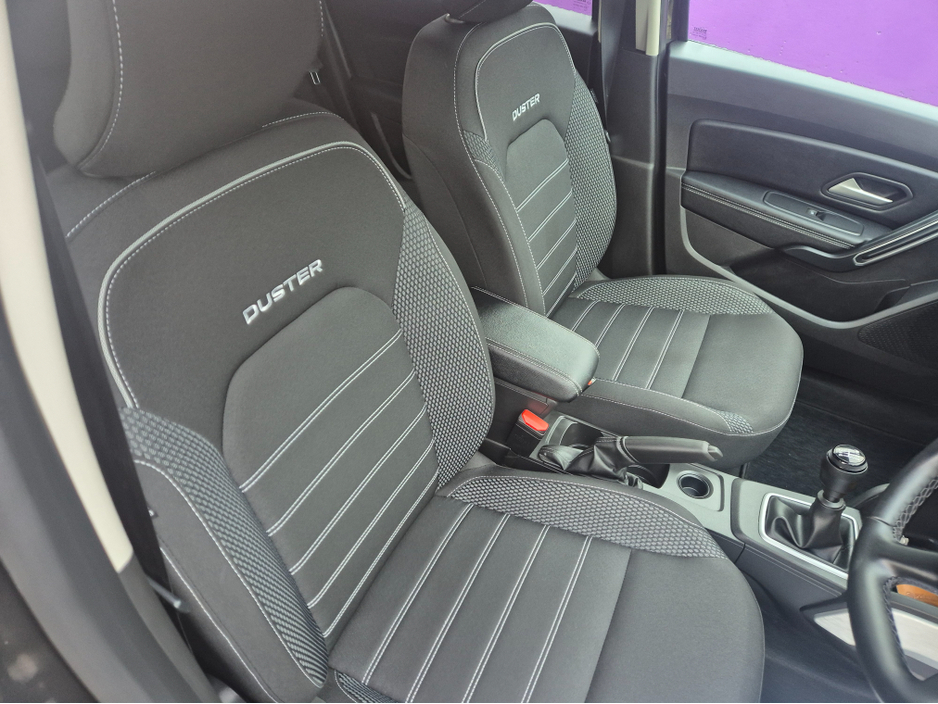 2024 Dacia Duster JOURNEY BLUE DCI 115 DF €27,950