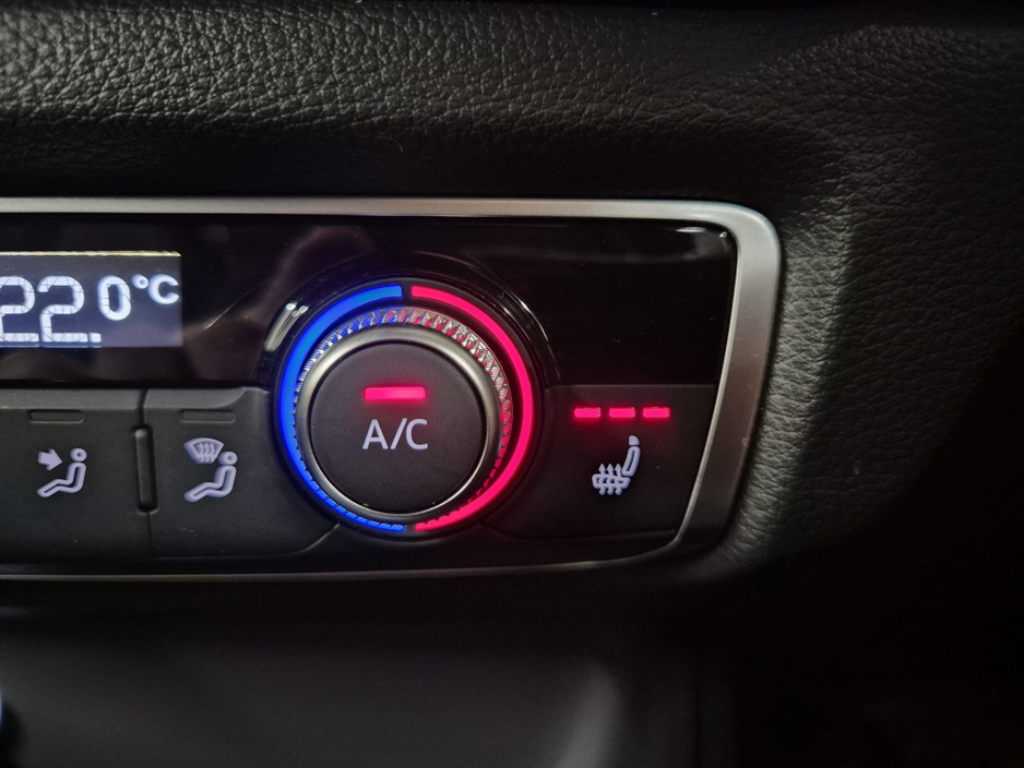 2019 Audi A3 SPORT LUXURY PACK**1.4 TFSI AUTO**FULL LEATHER**FULL ELECTRIC HEATED SEATS**FACELIFT SPORT MODEL**APPLE AND ANDROID CARPLAY**DIGITAL DASH**IRISH MAPS**KEYLESS ENTRY**WARRANTY AVAILABLE**FINANCE €21,949