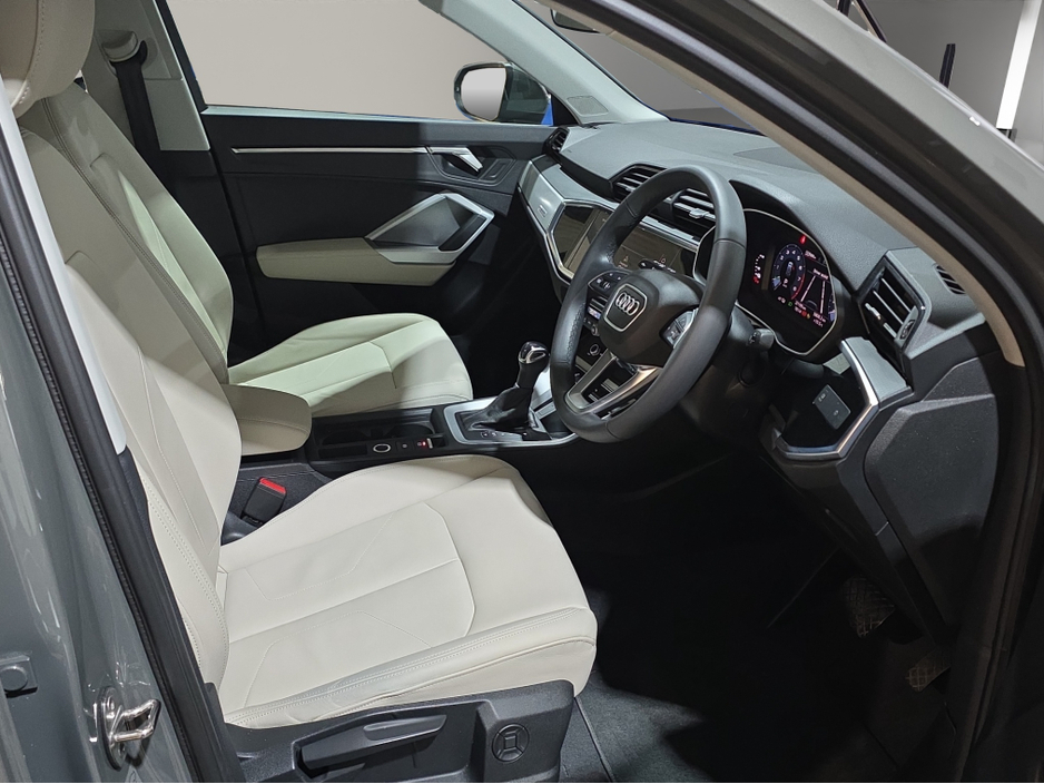 2023 Audi Q3 - image 17