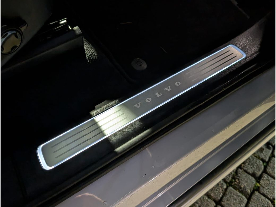 2025 Volvo XC90 T8 ULTRA AWD €86,888