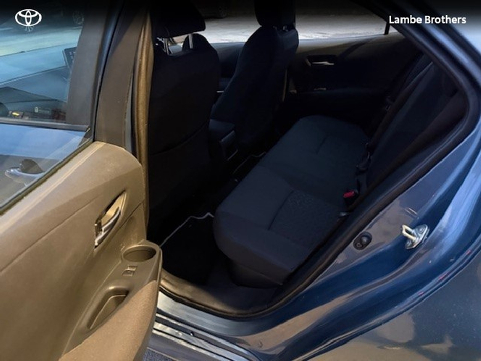 2022 Toyota Corolla - image 9