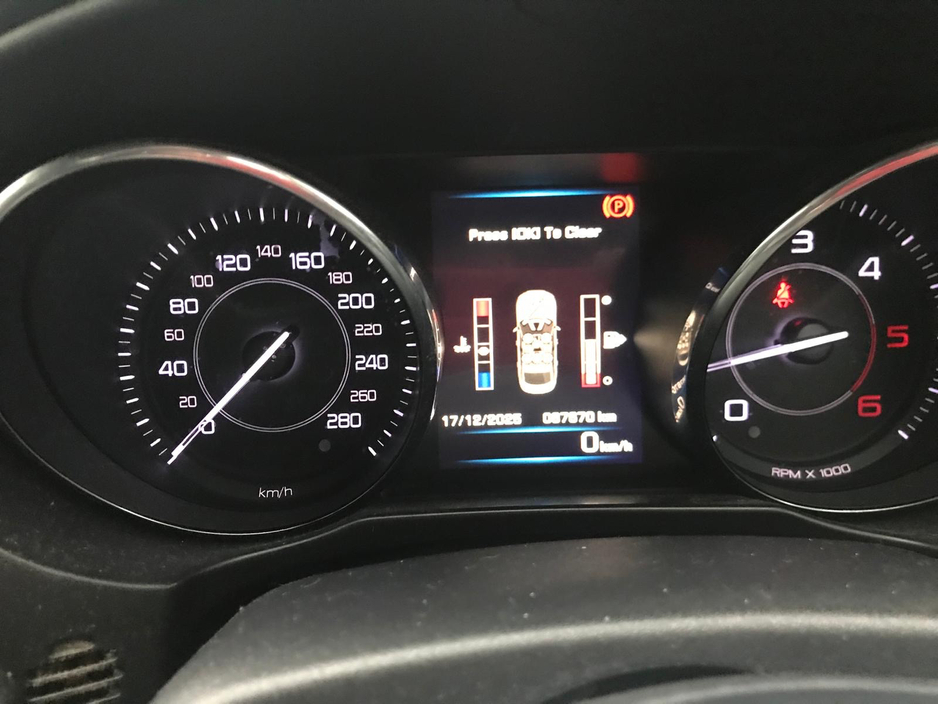 2016 Jaguar XE 20L 14D 163PS LF R-SPORT MA 4DR €8,950