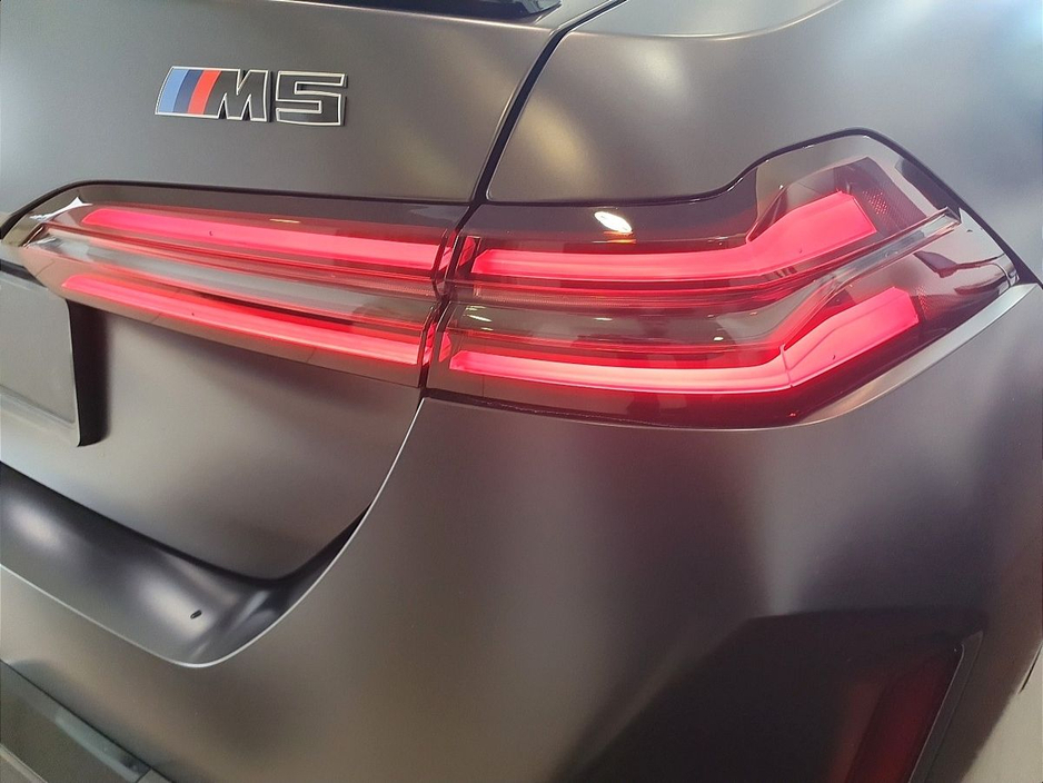 2026 BMW M5 - image 20