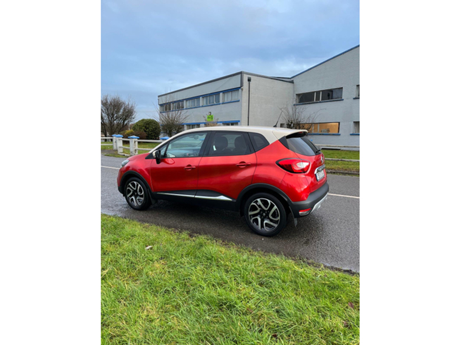 2015 Renault Captur 20 R20 SIGNATURE TCE 90 2015 4DR €9,750