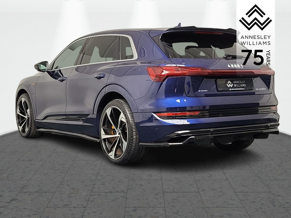 2023 Audi e-tron - image 9