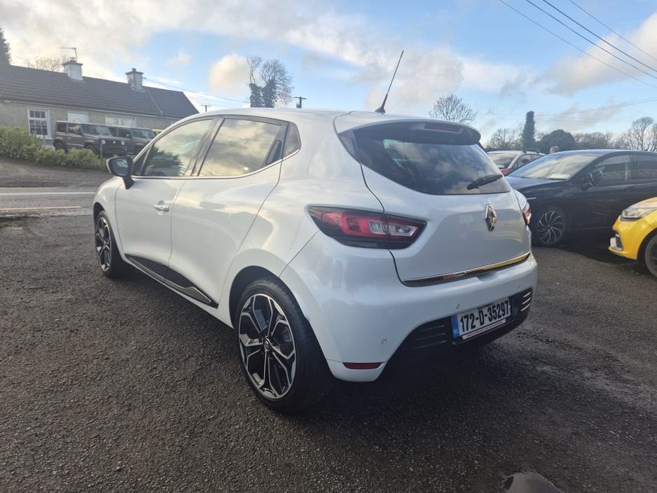 2017 Renault Clio - image 5