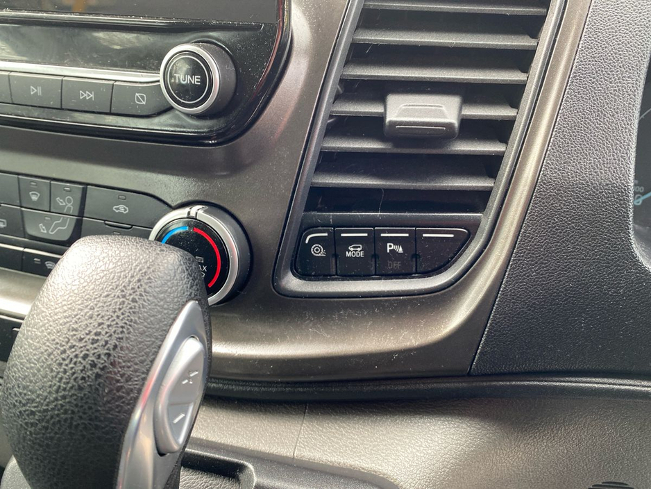 2022 Ford Transit - image 15